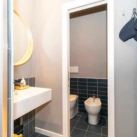 Baretti House 2 - Colazione A Ogni 아파트